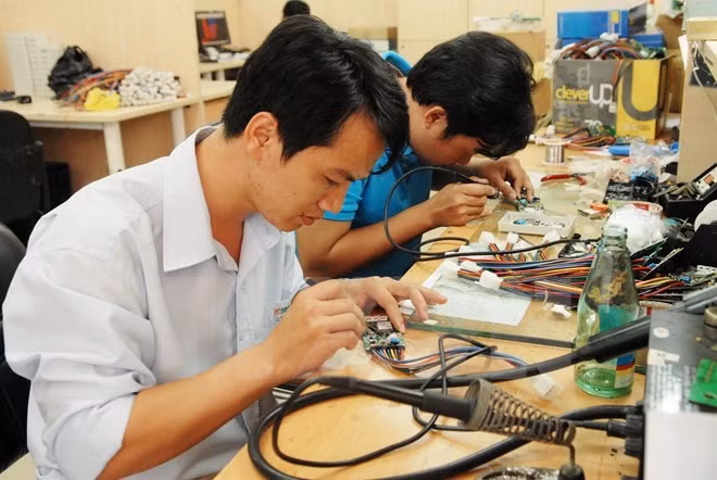 Circuits intégrés : coopération avec le Japon ảnh 1