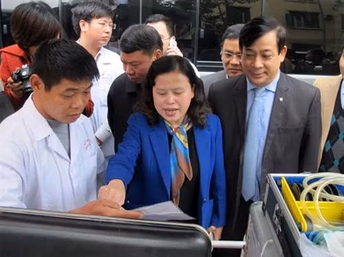 Services médicaux pour le XIIe Congrès national du PCV ảnh 1