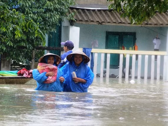 La prévention des catastrophes naturelles incluse dans les plans de développement socio-économique ảnh 1