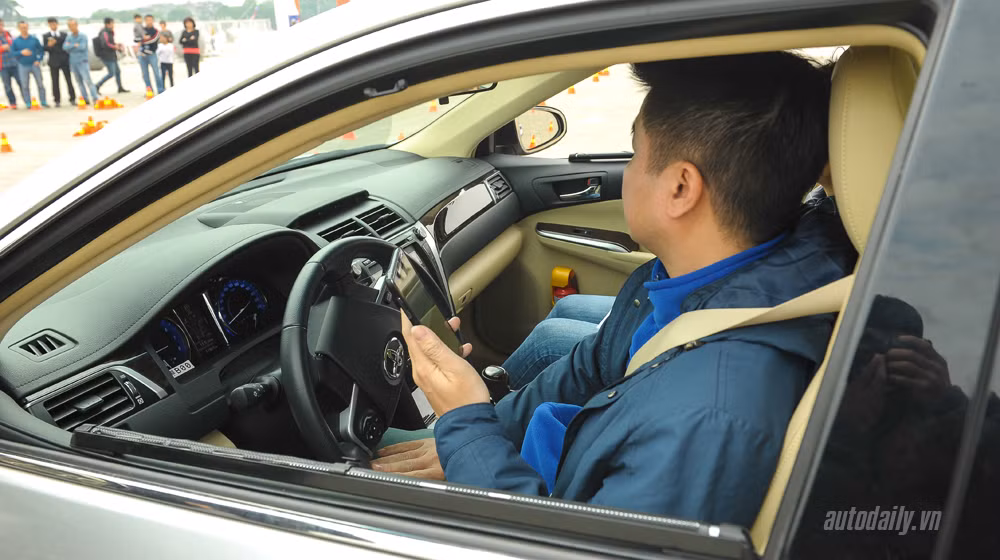 Nouveau programme de communication de Toyota sur la sécurité routière ảnh 2