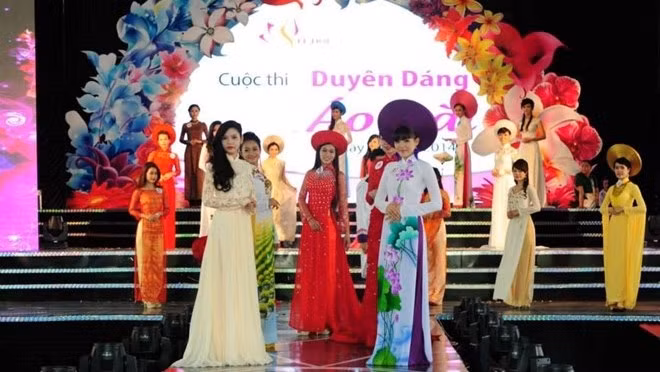 Fête de l"ao dài" à Hô Chi Minh-Ville ảnh 1