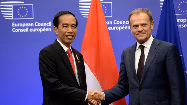 L'UE va négocier un accord de libre-échange avec l'Indonésie ảnh 1