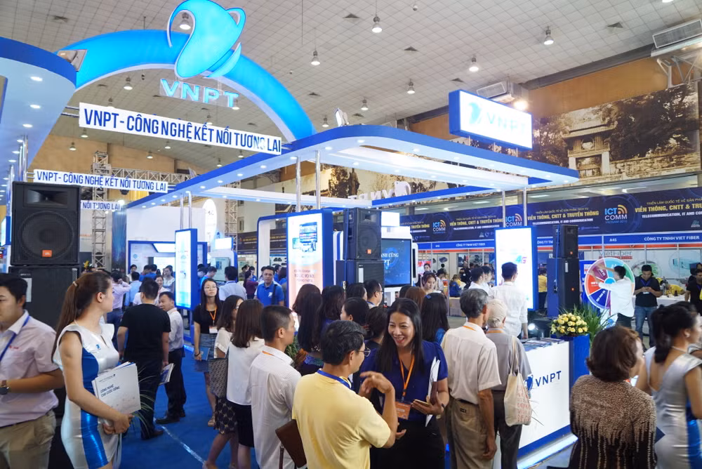 Ouverture d’une exposition internationale sur les TIC à Hanoi ảnh 2 Ouverture d’une exposition internationale sur les TIC à Hanoi ảnh 2