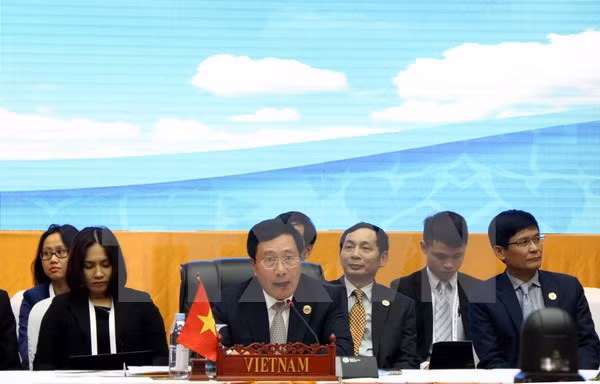 Les conférences ASEAN+1 discutent de la Mer Orientale ảnh 1