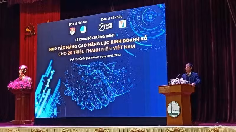Commerce numérique : lancement d'un programme en faveur de jeunes vietnamiens ảnh 2