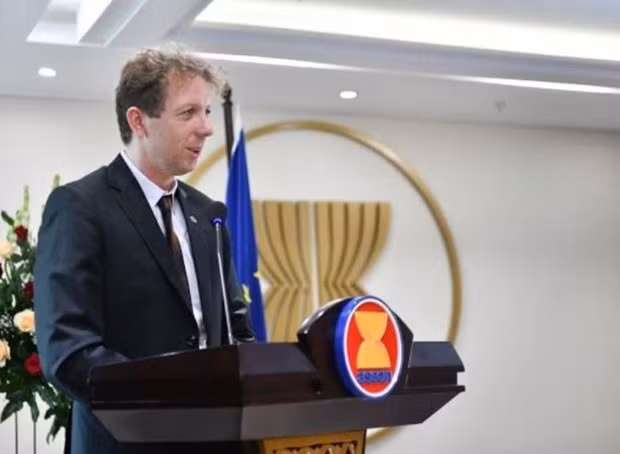 L'UE mobilise 350 millions d'euros pour aider l’ASEAN à lutter contre le coronavirus ảnh 1