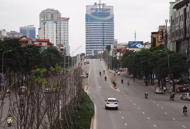 Hanoi mettra fin à la distanciation sociale à partir de 0h00 le 23 avril sauf Me Linh et Thuong Tin ảnh 1