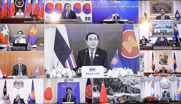 Le PM thaïlandais souligne la coopération régionale dans la lutte anti-COVID-19 ảnh 1