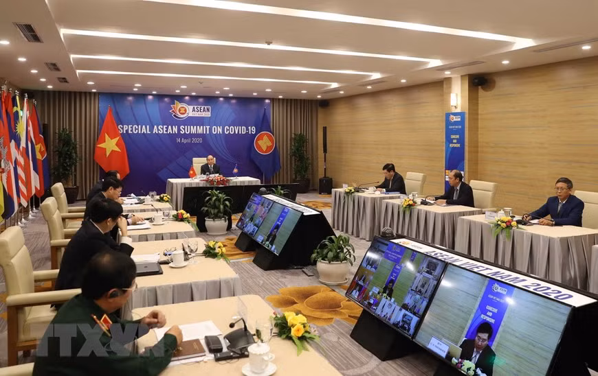 ASEAN 2020 : promotion de la coopération dans la lutte contre le COVID-19 ảnh 1