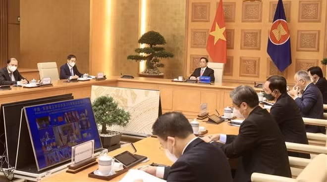 Le Premier ministre au Sommet spécial célébrant le 30e anniversaire des relations ASEAN-Chine ảnh 1