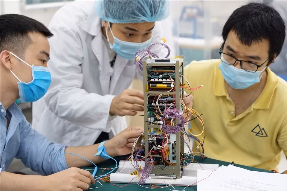 NanoDragon lancé au Japon – opportunité pour développer les satellites "made in Vietnam" ảnh 1