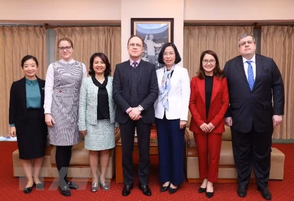 La VNA et l’ambassade de Russie au Vietnam promeuvent la coopération en matière de communication ảnh 3