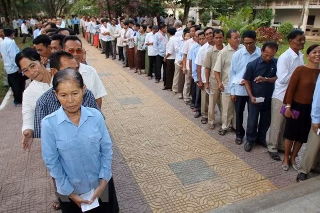 Le Cambodge surveillera les informations en ligne avant les législatives ảnh 1