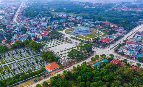 Les touristes à l’assaut des vestiges de la bataille de Diên Biên Phu ảnh 1 Les touristes à l’assaut des vestiges de la bataille de Diên Biên Phu ảnh 1
