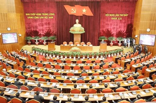 Publication de la résolution sur la réforme de la politique d’assurance sociale ảnh 1