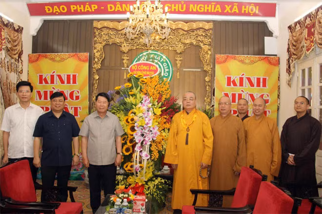 Voeux à l’occasion du Vesak ảnh 1 Voeux à l’occasion du Vesak ảnh 1