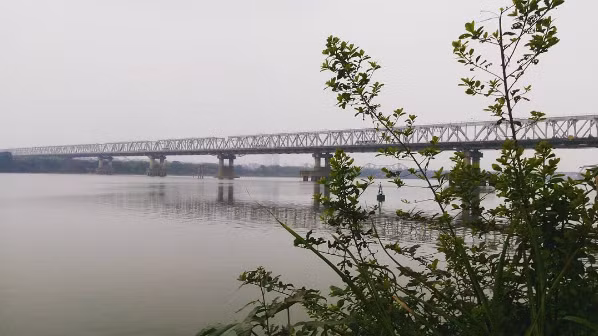 Hanoï à travers le temps avec les ponts ảnh 3