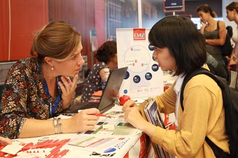  Étudiants et stagiaires vietnamiens, soyez les ​"Bienvenue en France​" ảnh 2