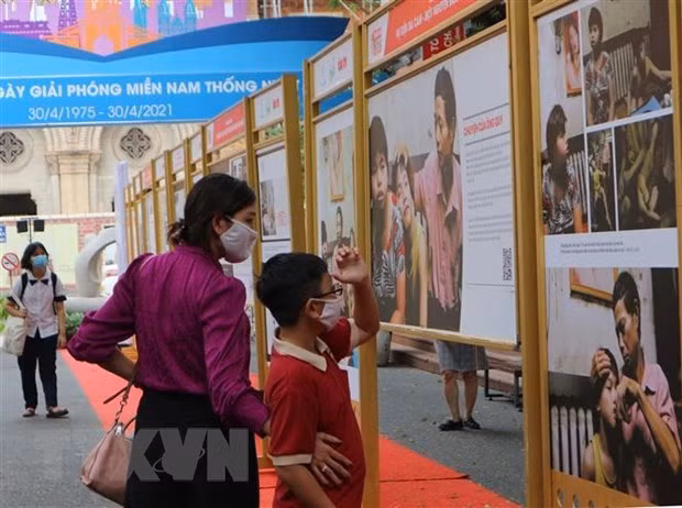 Exposition "Procès contre l’agent orange - un plaignant - des millions de victimes" ảnh 1