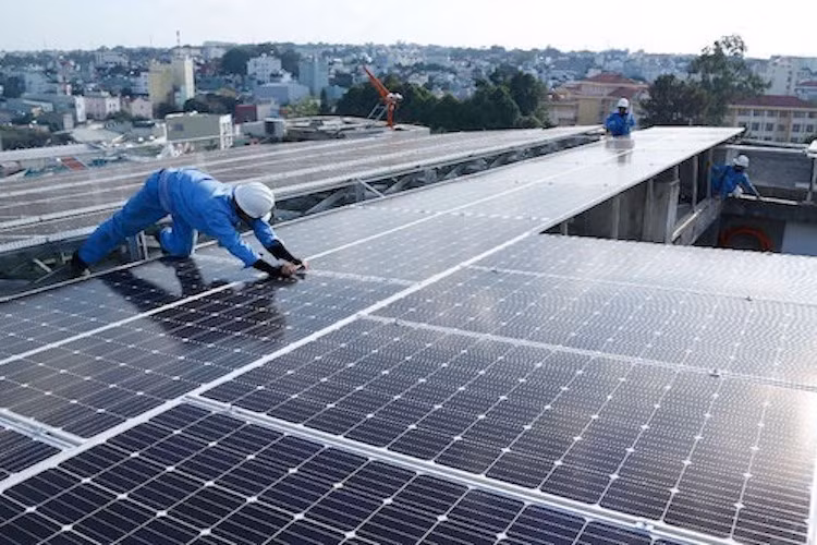 Le boom des énergies renouvelables au Vietnam accélérera la transition énergétique de l'ASEAN ảnh 1