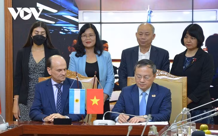 VOV et RTA signent une convention de coopération ảnh 1