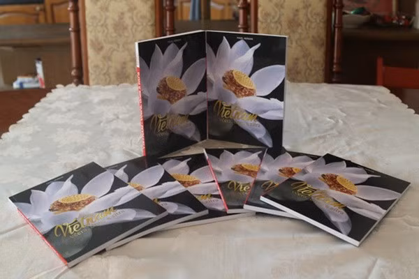 Parution d’un livre sur le Vietnam d’un journaliste tchèque ảnh 1 Parution d’un livre sur le Vietnam d’un journaliste tchèque ảnh 1
