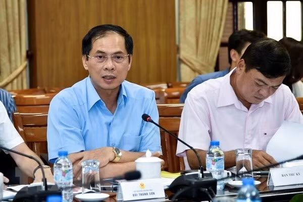 Accélération des préparatifs pour le Forum économique mondial sur l’ASEAN 2018 ảnh 1