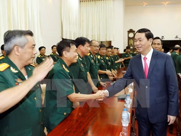 Le président Tran Dai Quang formule ses vœux du Tet à An Giang et à Can Tho ảnh 1
