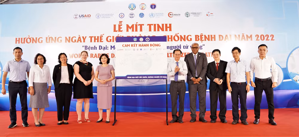 La FAO, l'OMS et les CDC des Etats-Unis s'engagent à soutenir le Vietnam contre la rage ảnh 2