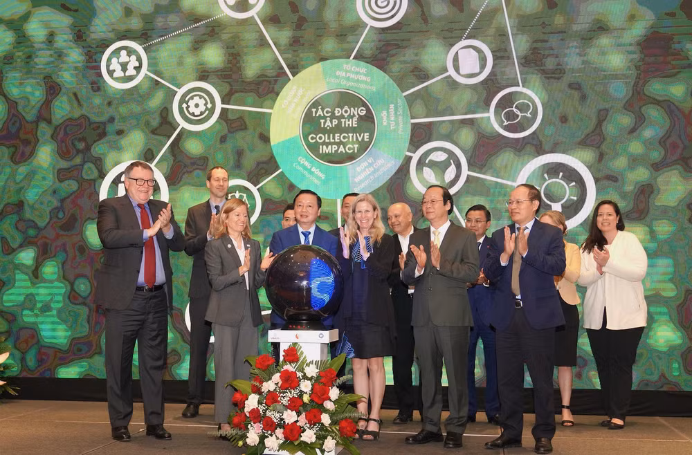 L'USAID et le Vietnam lancent un nouveau projet pour réduire la pollution de l'environnement ảnh 2