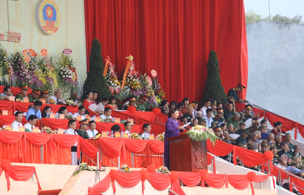 Célébration de grands événements de Dien Bien ảnh 1