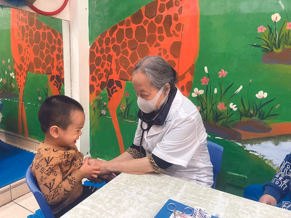Redonner de l’espoir aux enfants handicapés à Hanoï ảnh 1 Redonner de l’espoir aux enfants handicapés à Hanoï ảnh 1