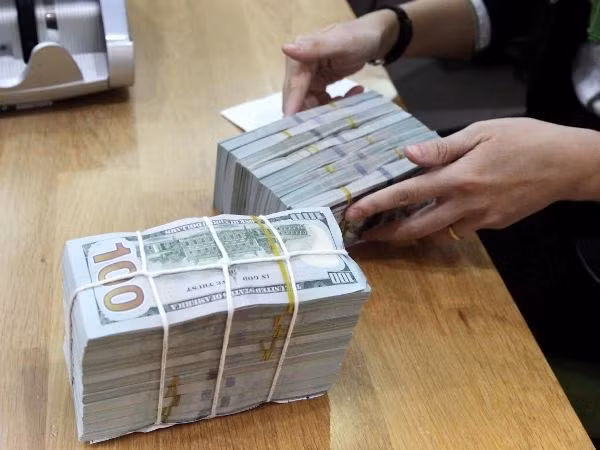 Standard Chartered injecte 60 millions de dollars pour promouvoir la croissance au Vietnam ảnh 2
