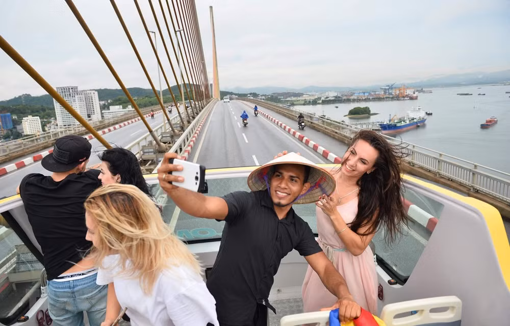 Le secteur du tourisme obtient des résultats impressionnants au premier semestre ảnh 1 Le secteur du tourisme obtient des résultats impressionnants au premier semestre ảnh 1