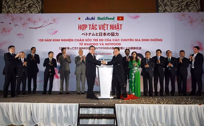 Production laitière : création de la joint-venture Asahi-NutiFood ảnh 1 Production laitière : création de la joint-venture Asahi-NutiFood ảnh 1