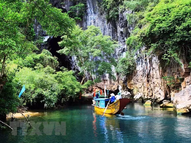 Nouvel An 2019 : Quang Binh accueille plus de 40.000 touristes pendant les jours fériés ảnh 1