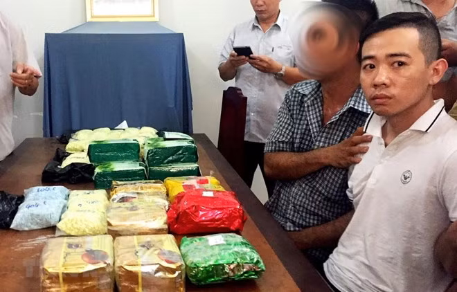 Saisie de 26 kilogrammes de drogue transportés du Cambodge ảnh 1