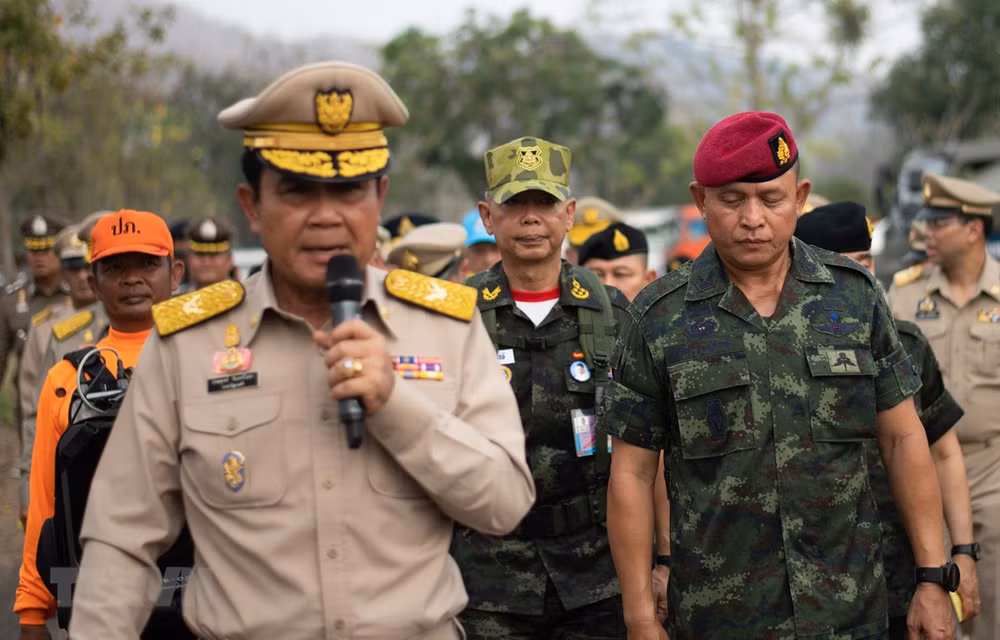 Thaïlande : le chef de l'armée met en garde contre les manifestations ảnh 1