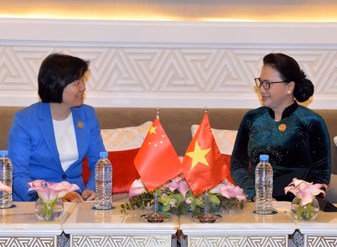 Le Vietnam œuvre avec la Chine pour booster les liens ảnh 1