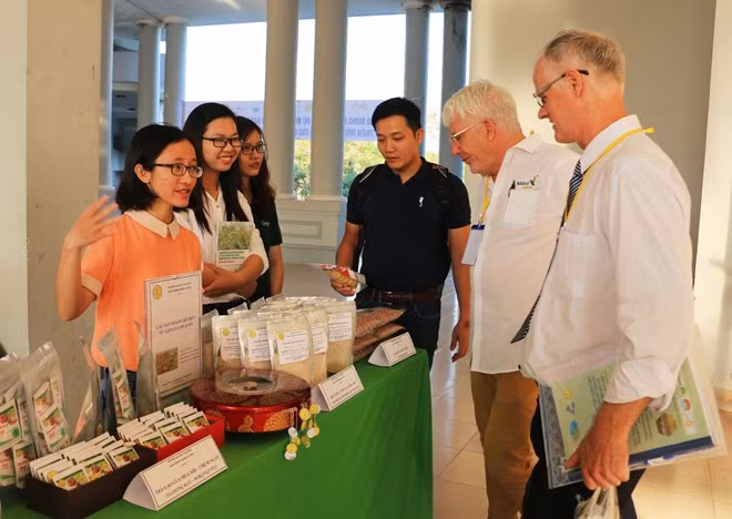 Le Vietnam renforce sa coopération dans le domaine de bio-agriculture avec l'Australie ảnh 1