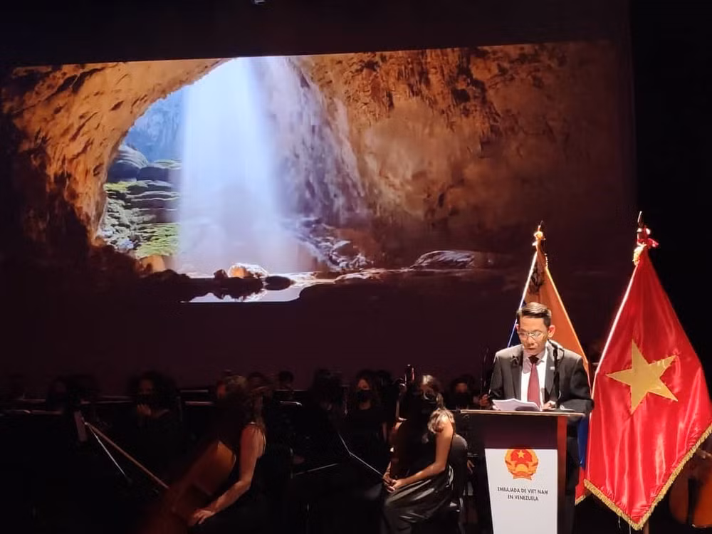 FILVEN 2021: activités culturelles marquant les 32 ans des relations Vietnam-Venezuela ảnh 2