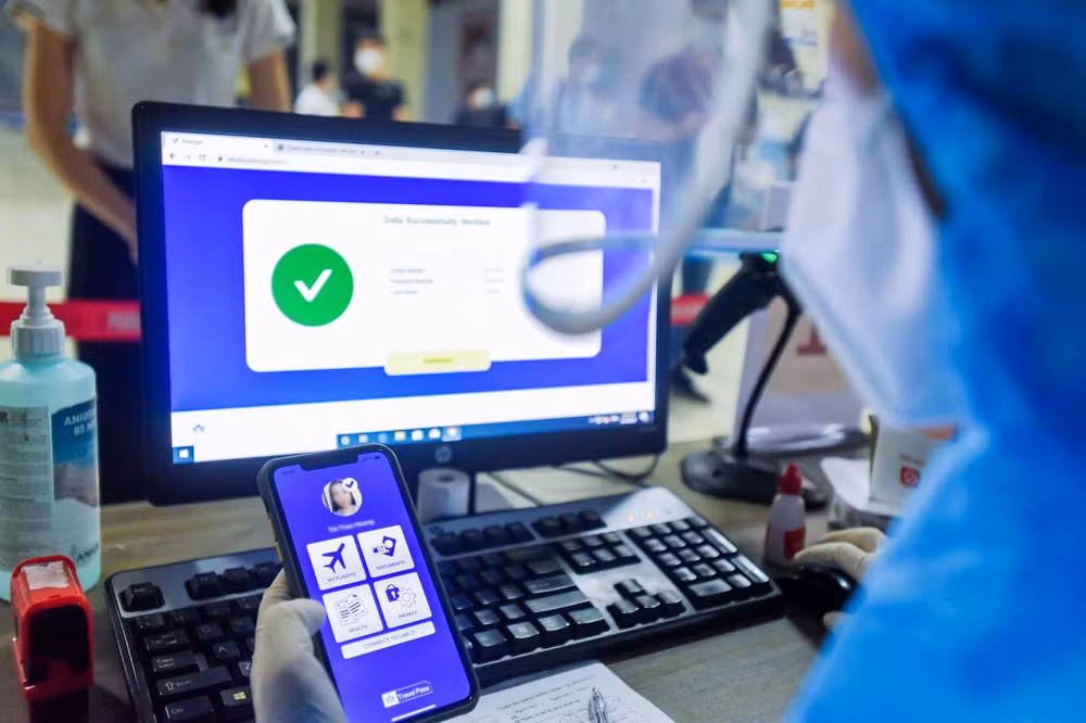 Travel Pass, un taux de vaccination anti-COVID-19 plus élevé permet au Vietnam de ... ảnh 2 Travel Pass, un taux de vaccination anti-COVID-19 plus élevé permet au Vietnam de ... ảnh 2