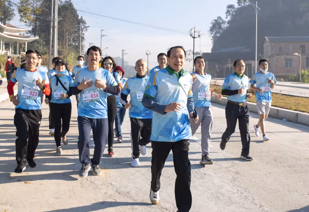 Ha Giang: clôture du marathon «Parcours vers l’extrême-Nord» ảnh 1