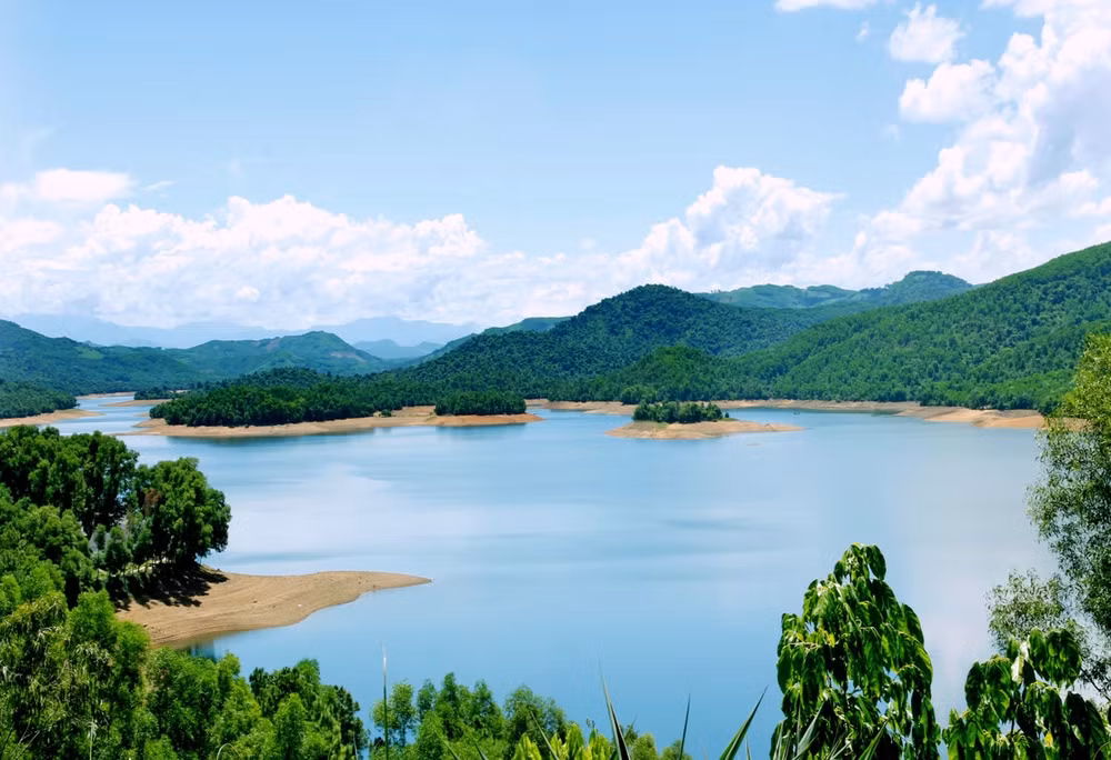 Quang Nam: Le lac Phú Ninh, paradis de l'éco-tourisme ảnh 1