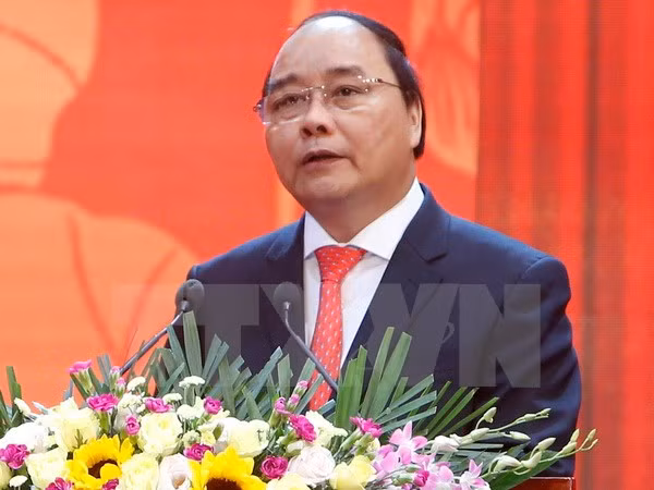 Entretien entre les Premiers ministres vietnamien et japonais ảnh 1