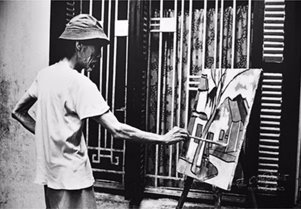 ​Bientôt l’exposition de photos "Bui Xuan Phai, centenaire d'un amour de Hanoï" ảnh 1