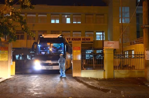 Réouverture de l'hôpital de Da Nang après 30 jours de mise en quarantaine ảnh 1