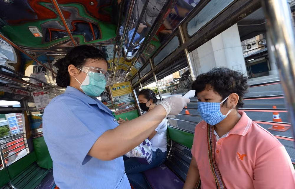 La Thailande ressere les mesures pour lutter contre le COVID-19 ảnh 1