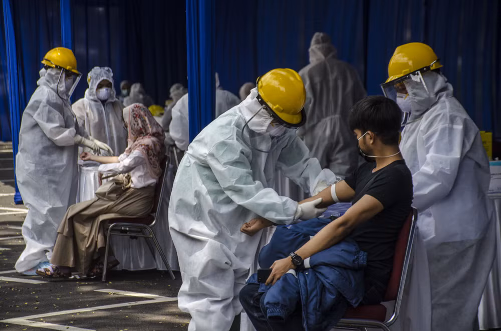 COVID-19 : La situation épidémique en Indonésie et au Cambodge ảnh 1