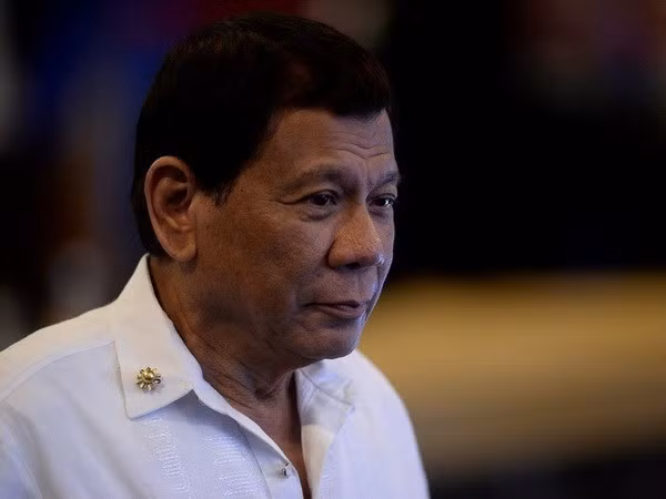 Président philippin: ASEAN+3 est une base solide pour la communauté économique de l'Asie de l'Est ảnh 1